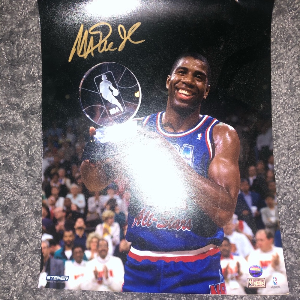 Magic Johnson Authentic Signed Photo - Picture 2 of 2